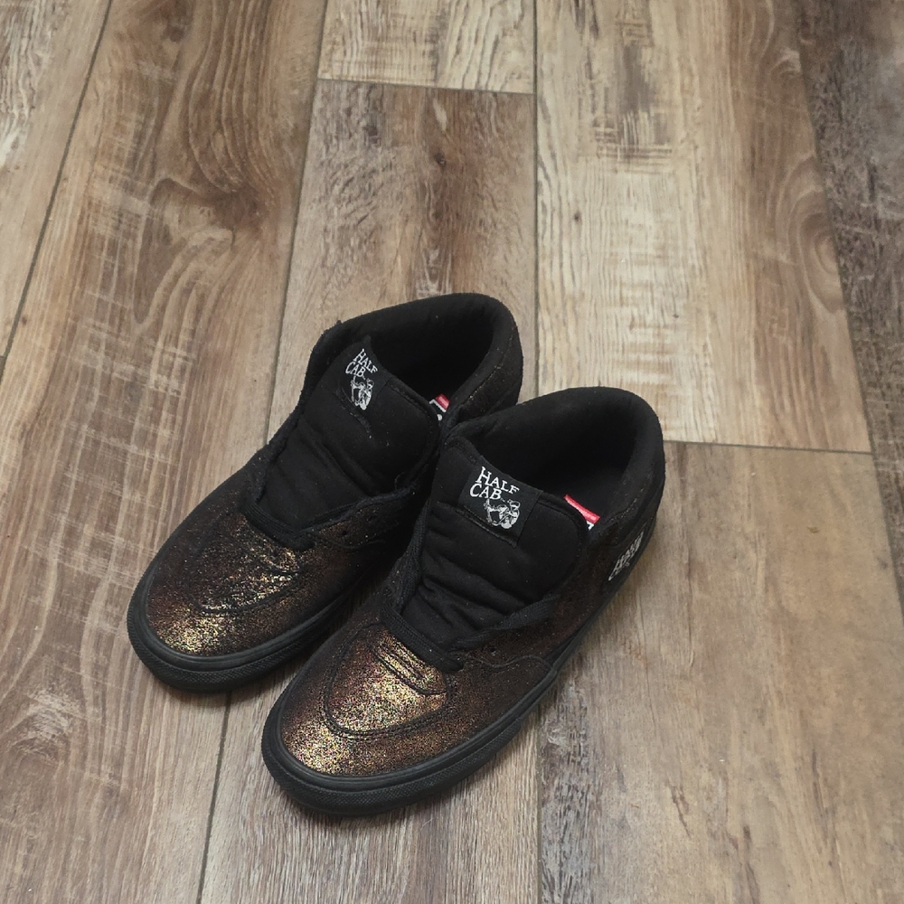 NWT Men's Vans Half Cab POPCUSH Skateboard Shoe.  Bronze GLITTER. Size 10.5